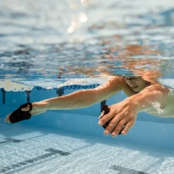 Plaquettes De Natation Finis Instinct Sculling Paddle -Équipement De Natation 3.05.002 usage.main 5