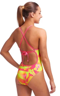 Maillot De Bain Funkita Fille Tie Me Tight - Pinged Pink -Équipement De Natation pinged pink girls2